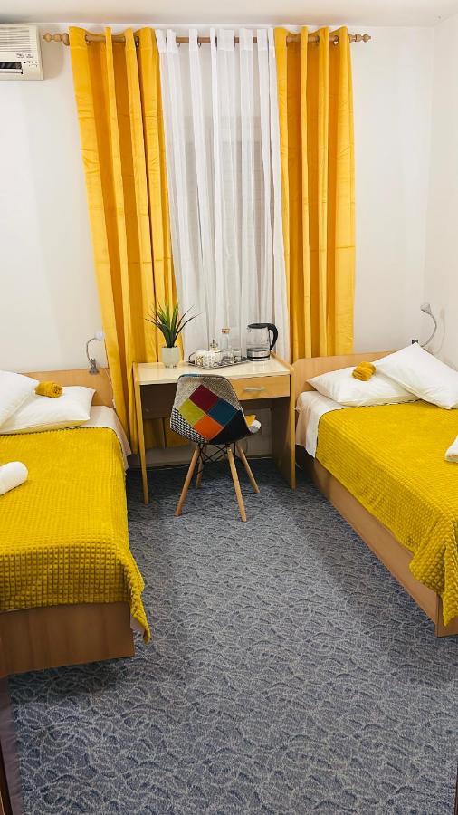 Apartmens And Rooms Madunic V Σπλιτ Εξωτερικό φωτογραφία