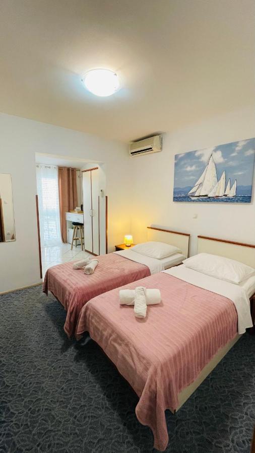 Apartmens And Rooms Madunic V Σπλιτ Εξωτερικό φωτογραφία