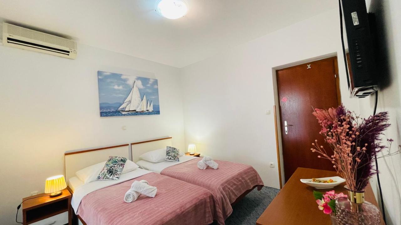Apartmens And Rooms Madunic V Σπλιτ Εξωτερικό φωτογραφία